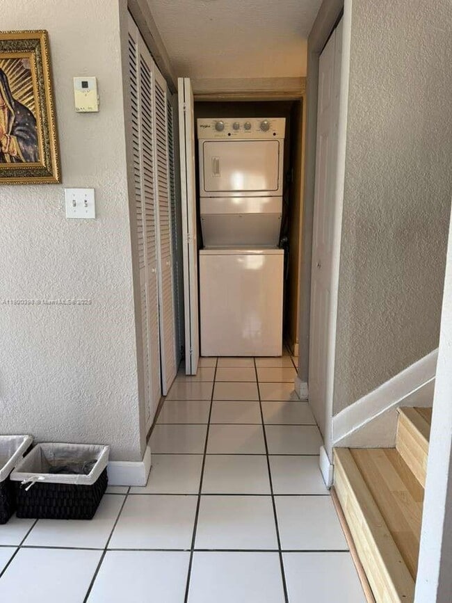 Foto del edificio - 4515 SW 68th Ct Cir