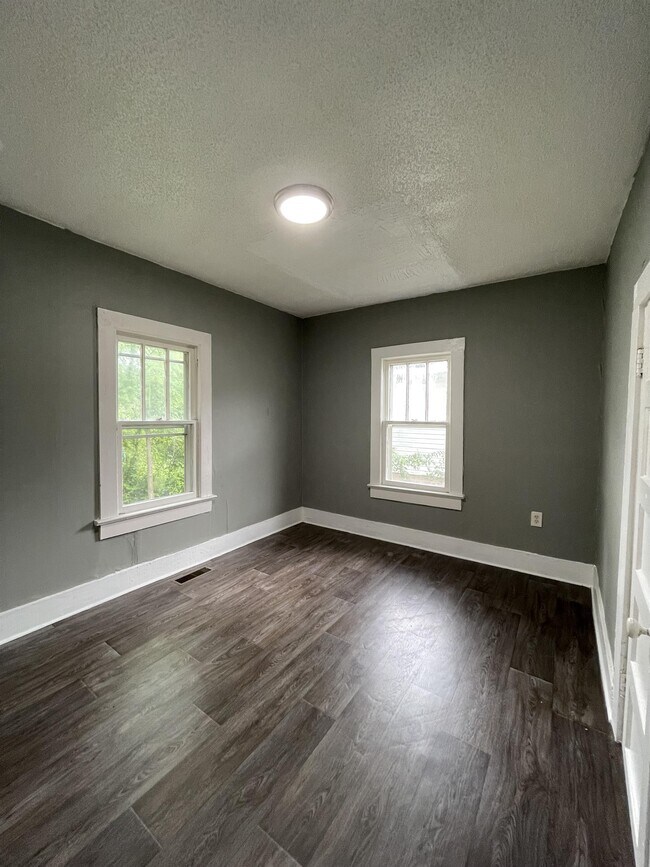 Foto del edificio - 2702 Woodside St