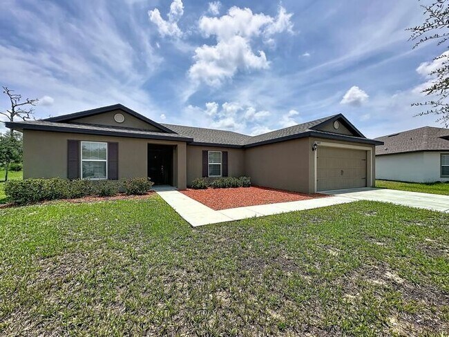Foto del edificio - Spacious Open-Concept Living with Modern Finishes in Villate 7 Poinciana
