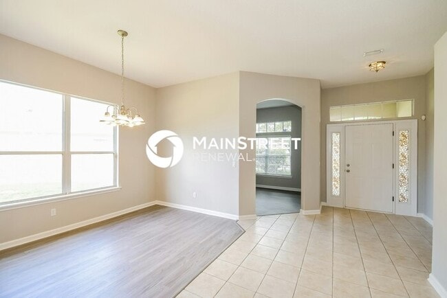 Building Photo - 3 Bedroom Pet-Friendly Home in Jacksonville, FL with Main Street Renewal