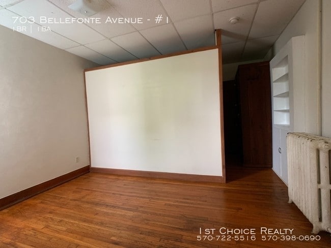 Building Photo - 703 Bellefonte Ave