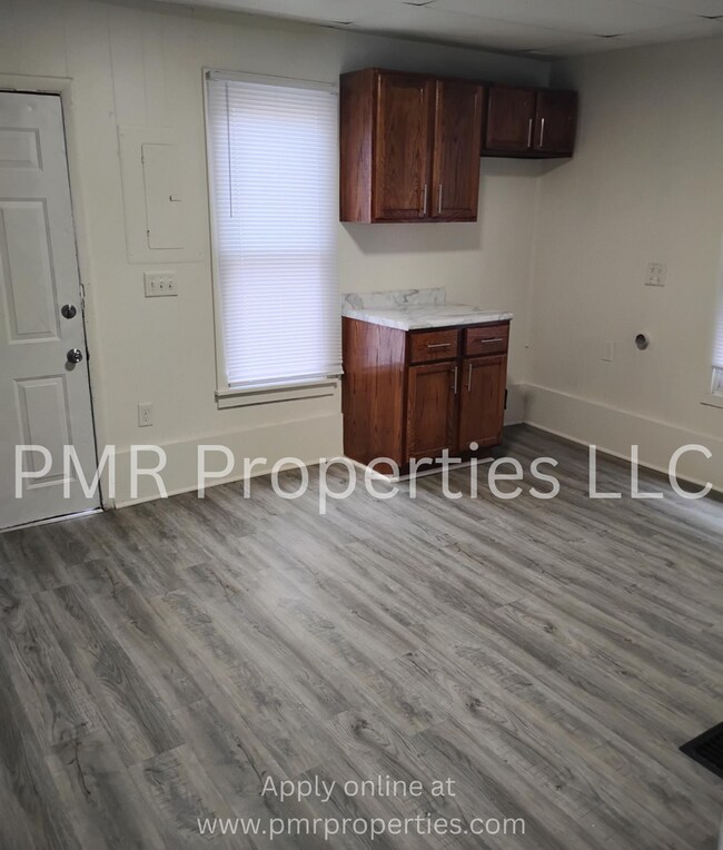 Foto del edificio - 2 Bedroom/ 1 Bathroom House