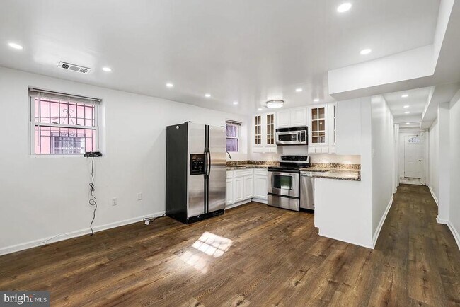Foto del edificio - 1377 Quincy St NW
