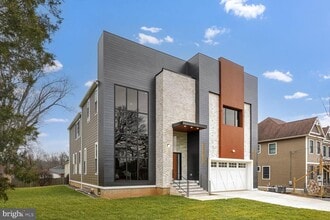 Building Photo - 4917 Erie St