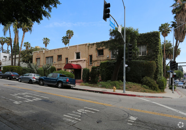 Foto del edificio - 1800 North La Brea Ave