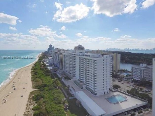 Building Photo - 5601 Collins Ave