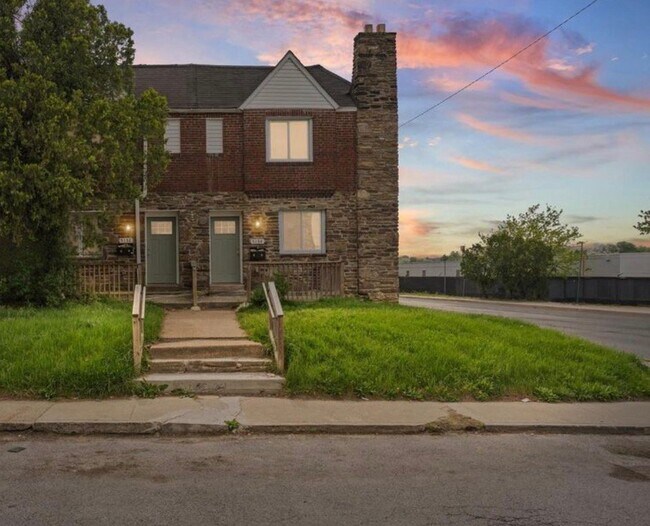 Building Photo - 5132 Pembridge Ave