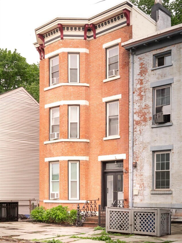 Foto principal - 175 Liberty St