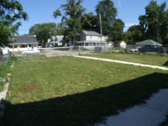 Building Photo - 1 br, 1 bath  - 435 Carrier St NE # 2