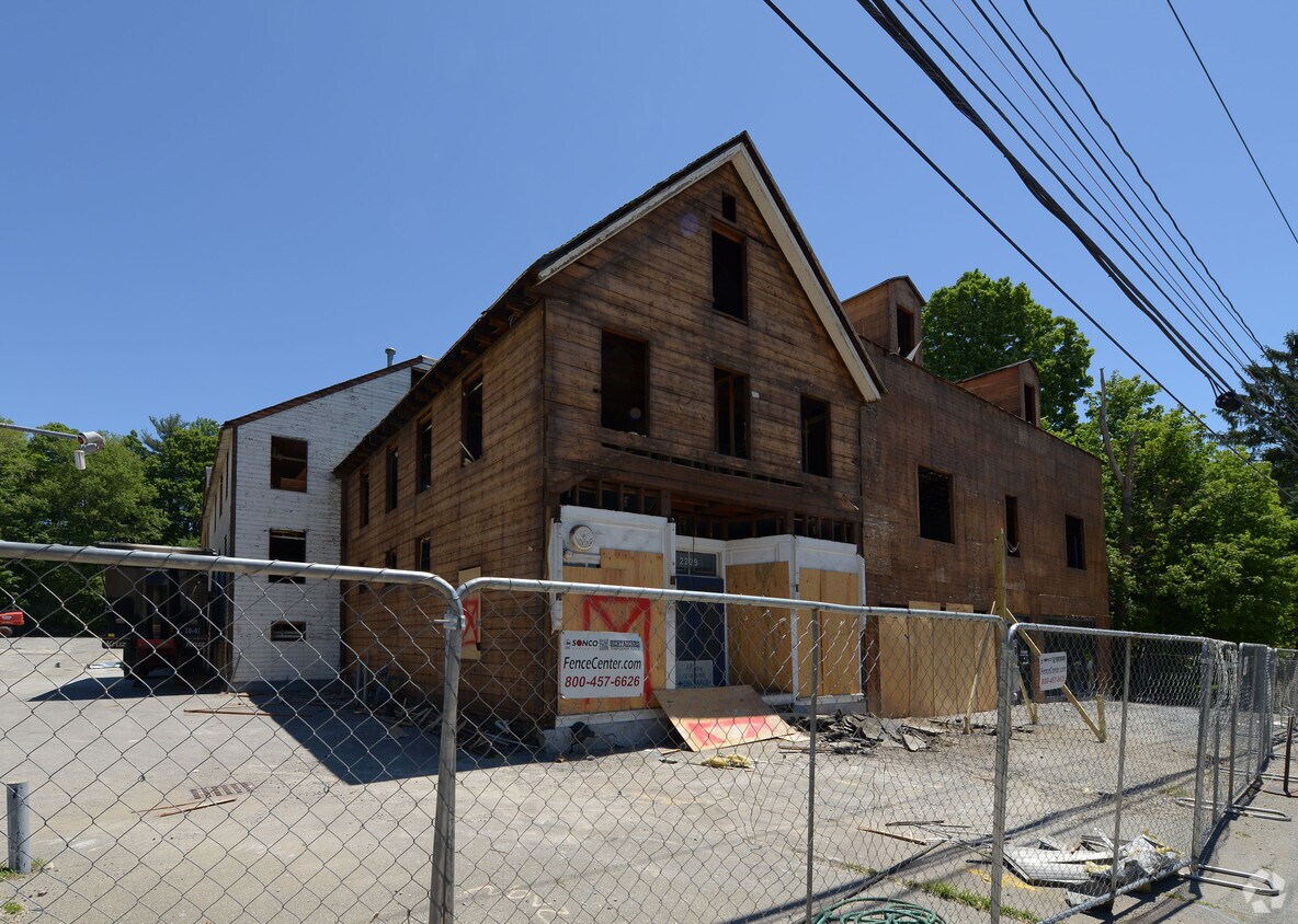 Primary Photo - Wayside Condominiums