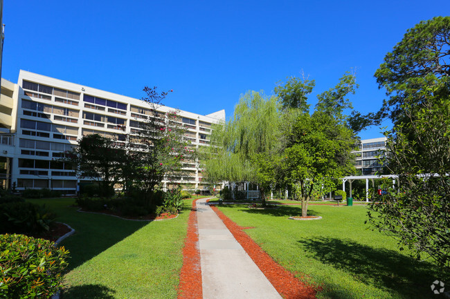 Building Photo - Florida Christian Apartments