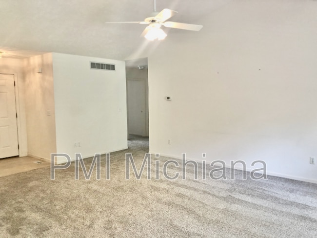 Foto del edificio - 51880 Courtland Dr