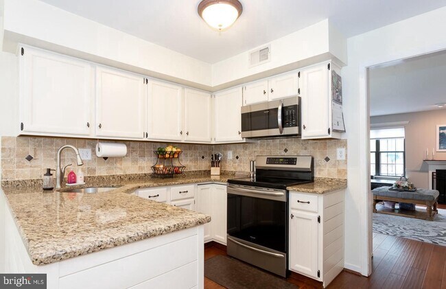 Building Photo - 268 Walnut Springs Ct