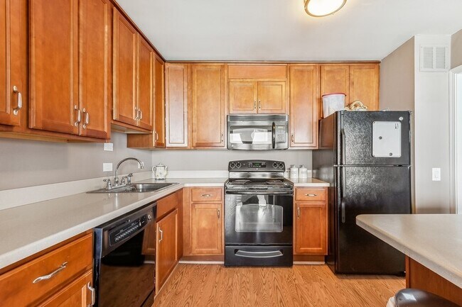 Foto del edificio - 5445 N Sheridan Rd