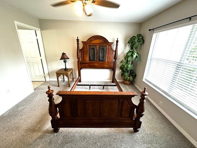 Foto del edificio - 4274 Calinda Ln