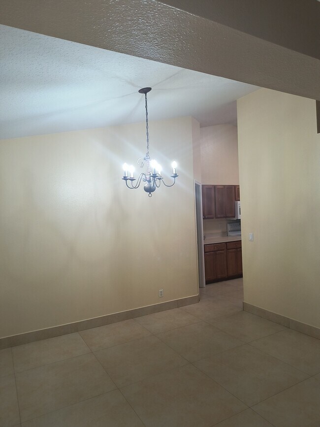Foto del edificio - 2162 SW Quarry St