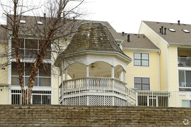 Building Photo - Brownsboro Terrace