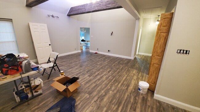 Living room, from front door - 17814 Butera Rd