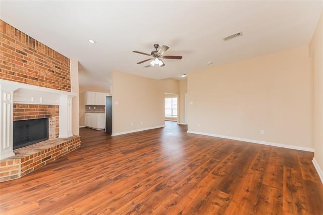 Foto del edificio - 9306 Chimneywood Dr