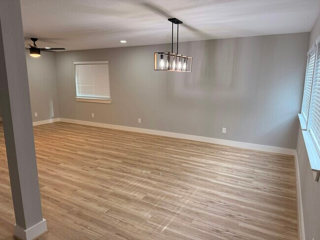 Foto del edificio - 10651 Cobblecreek Way
