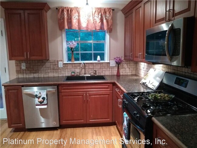 Building Photo - 3 br, 2.5 bath House - 110 Yatley Ct