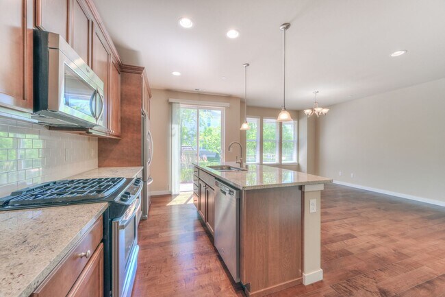 Foto del edificio - Spacious Brick and Wood Home in Issaquah