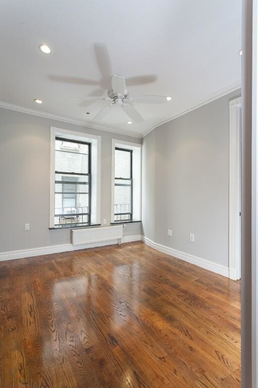 Primary Photo - 202 E 13th St
