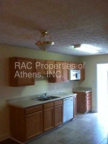 Building Photo - 139 Westchester Cir