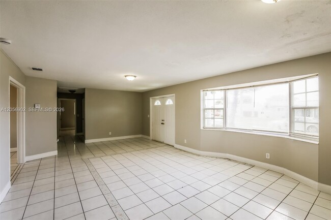 Building Photo - 7171 SW 10th Ct
