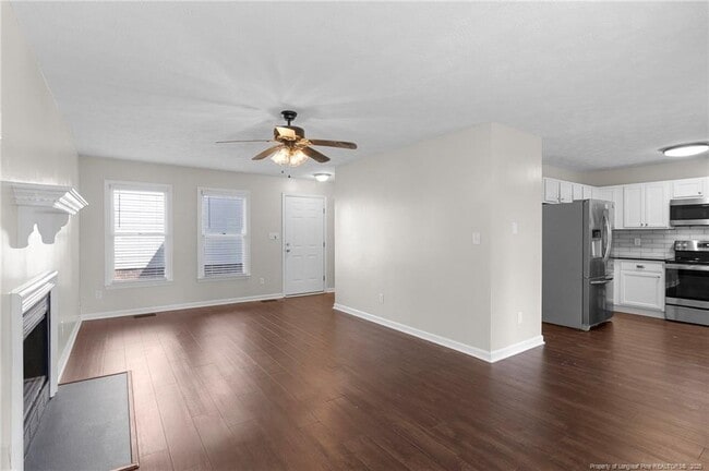 Foto del edificio - 324 Nettletree Ln