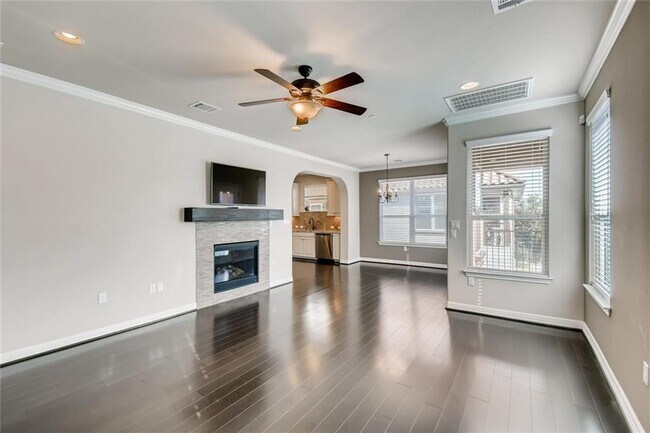 Building Photo - 12213 Terraza Cir
