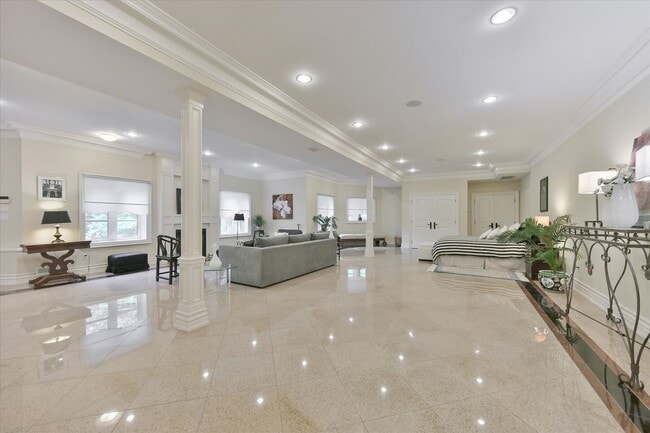 Building Photo - 50 Old Yonge St