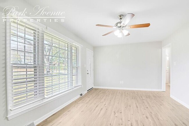 Building Photo - 4616 Castlebar Dr