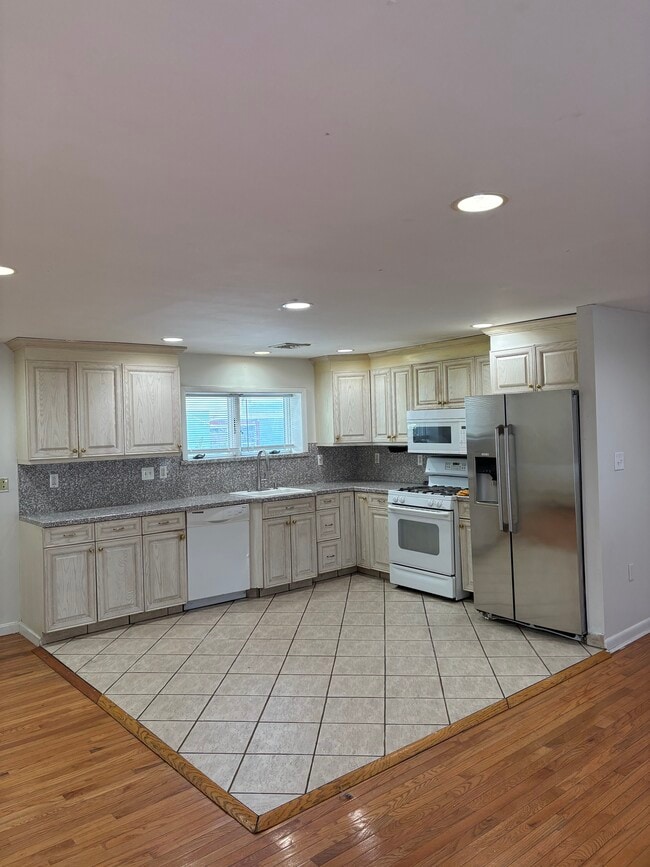 Foto del edificio - 32 Maiden Ln