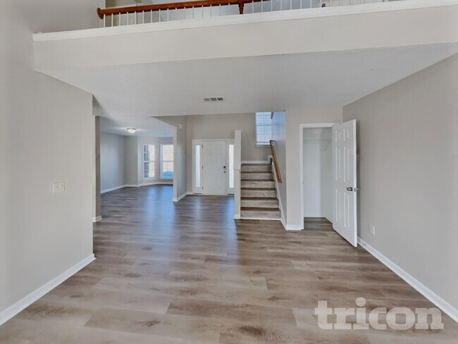 Building Photo - 673 Mable Dr