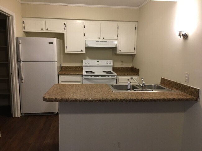Building Photo - 5308