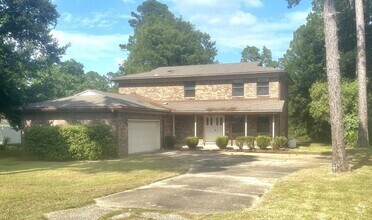Building Photo - 550 Riola Pl