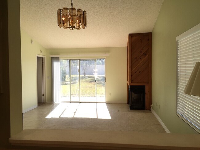 Building Photo - 813 Millrace Point