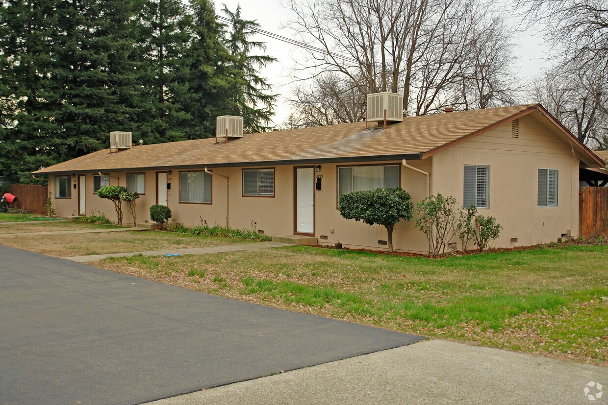 Primary Photo - 2883-2887 Mahan St