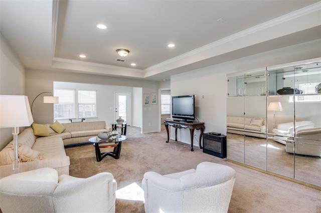 Foto del edificio - 6787 Trout Ln