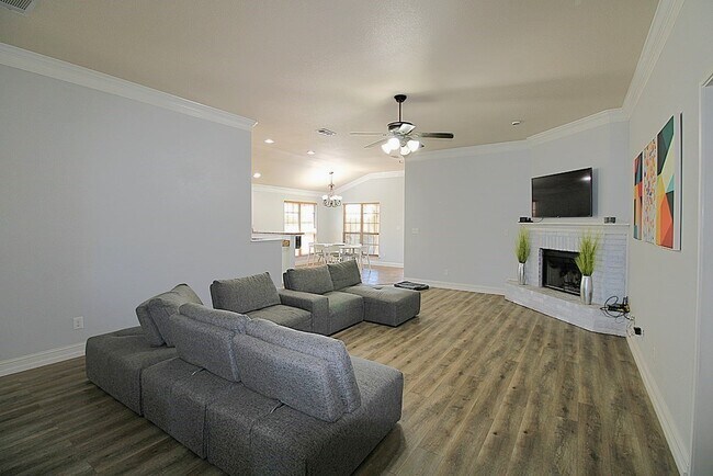 Foto del edificio - 1009 Griffith Ct