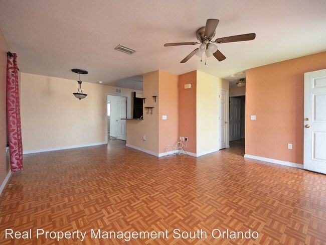 Building Photo - 3 br, 2 bath House - 402 W 10th St