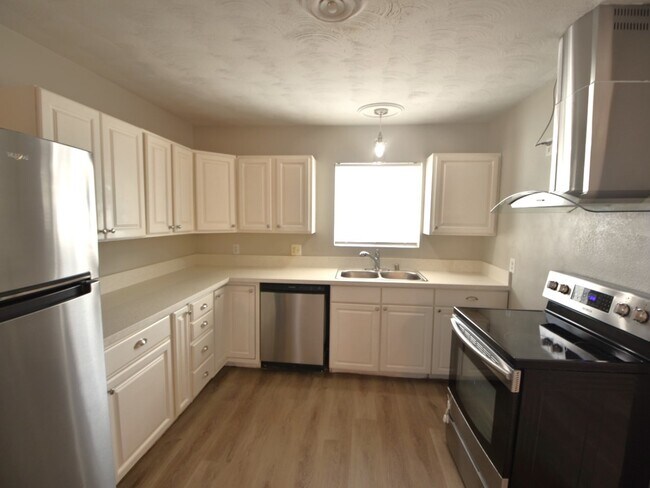 Foto del edificio - 2112 Jeanne Drive