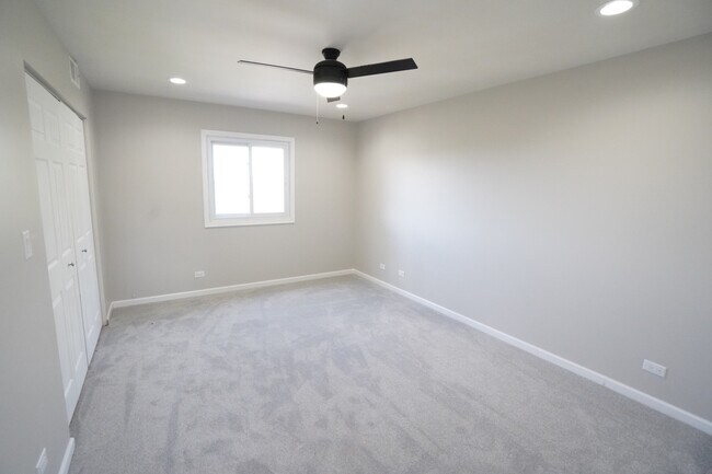 Building Photo - 616 Rosner Dr