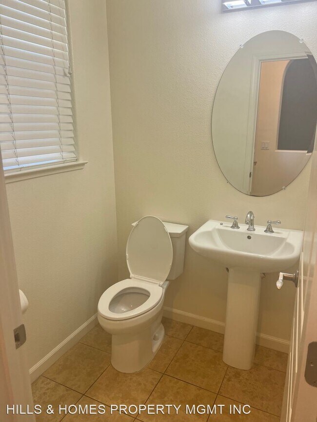 Foto del edificio - 3 br, 2.5 bath House - 924 ASTON AVE