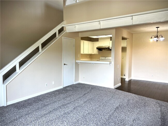 Building Photo - 13104 Glen Ct