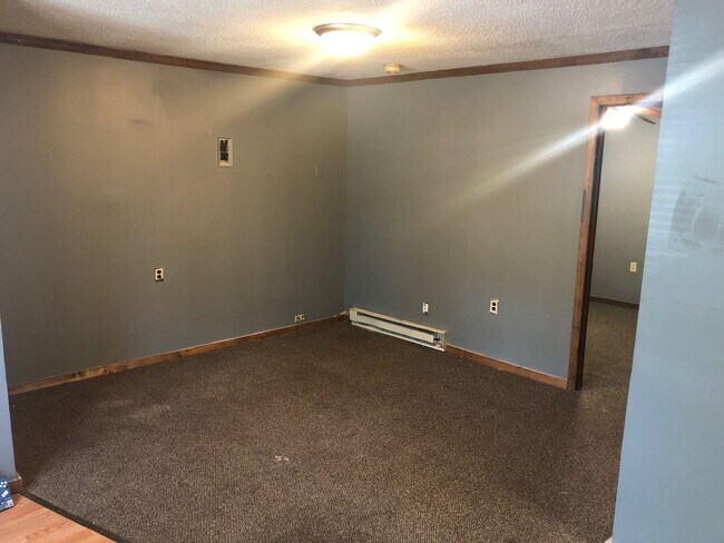 Building Photo - 1706 Russell