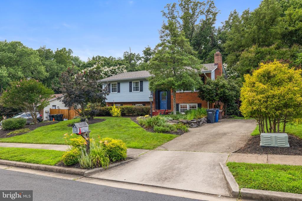 Primary Photo - 12608 Yardarm Pl