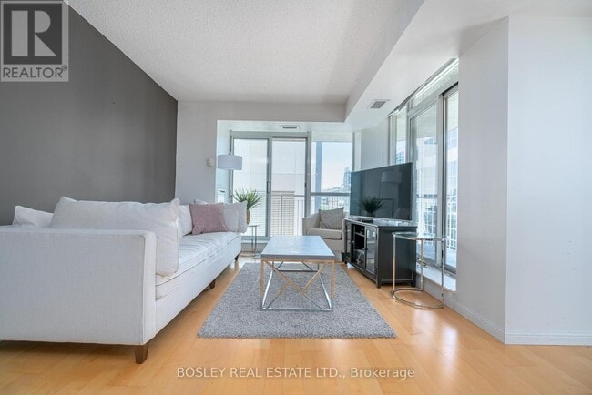 Building Photo - 18 Stafford St