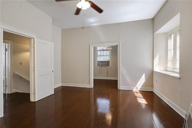 Building Photo - 2314 Wirth Pl